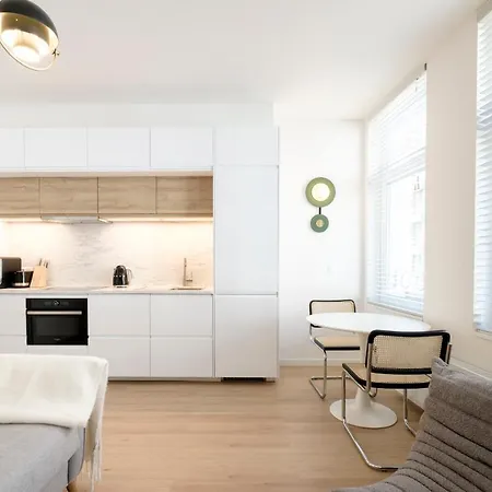 The Rose Flats Apartment *