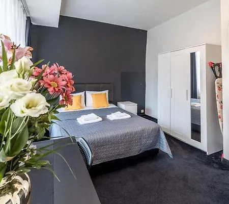 Gare Du Midi 31 Apartment Brussels