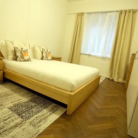 Apartment Monnaie Brussels
