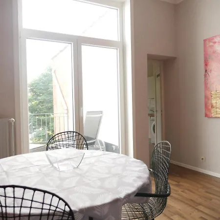 Loft Atypique Avec Terrasse Apartment