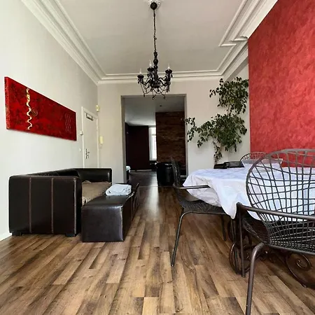 Loft Atypique Avec Terrasse Apartment Brussels