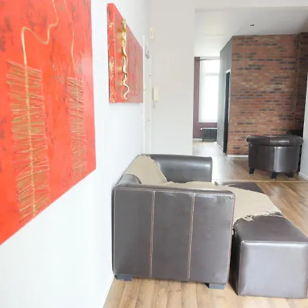 Loft Atypique Avec Terrasse Apartment
