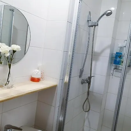 Homestay Cozy With Share The Bathroom And Kitchen *