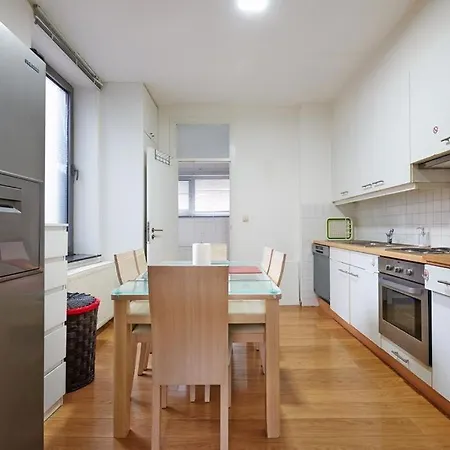 Apartment Au Centre De Pret Du *
