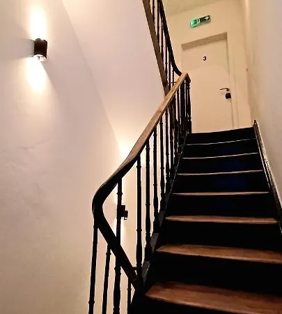 Fontainas Apartment
