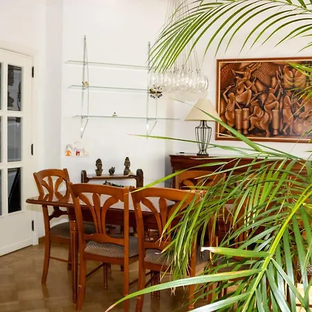 Elegance ,space & Luxury In