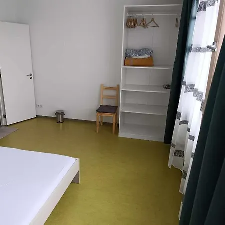 Chambre Avec Douche Prive Bed & Breakfast *