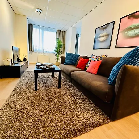 Urbanstay - Grand Place 2 Bd Penthouse Apartment Brussels