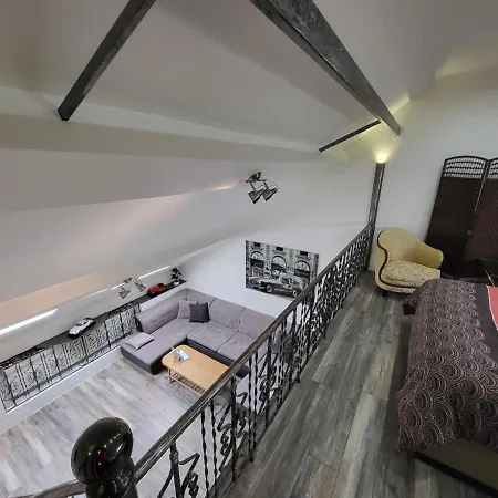 Appartement Duplex Elegant Situe A 1min De La Gare Du Nord *