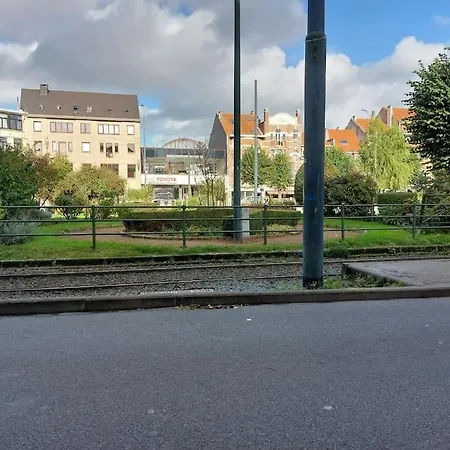 Family Friendly 1 Bed Apartment Brussels