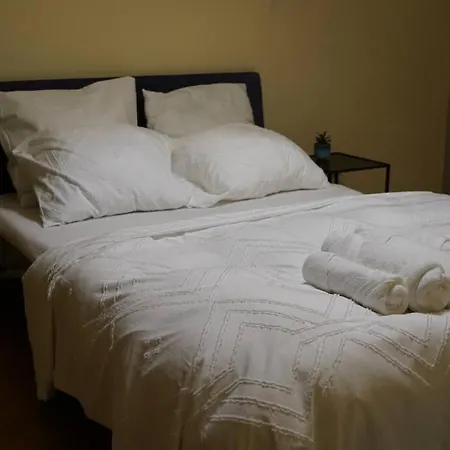 Apartment Family Friendly 1 Bed *