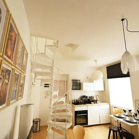 Stylish Duplex In The Heart Of Centre Apartment *