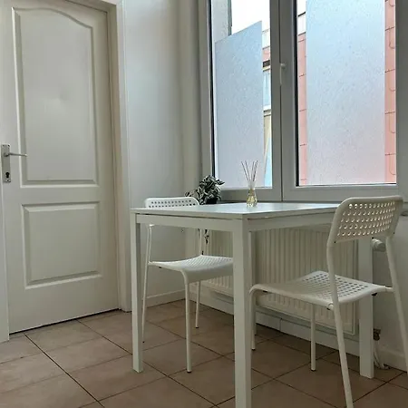 Apartment Laeken : Cocon Chaleureux & Confort Brussels