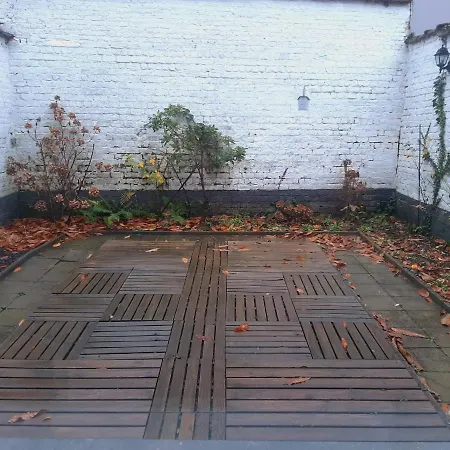Evere - Private Guest house *