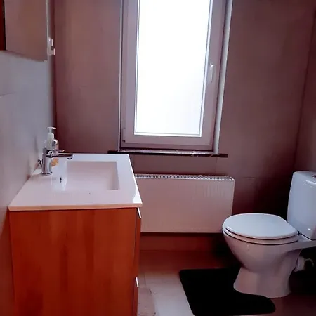 Evere - Private Guest house *