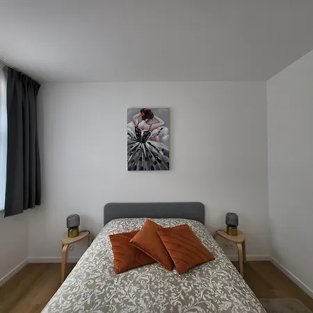 Private - European Quarter Homestay Brussels