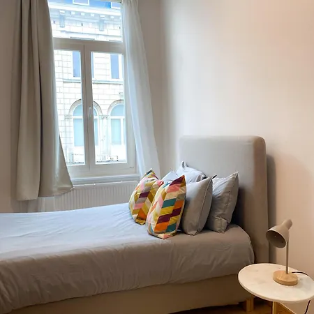 New Cozy In Porte De Hal Brussels