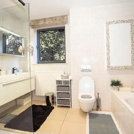 Apartment Tres Lumineux De 120m2