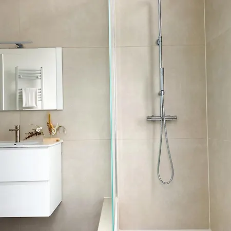 New Cozy In Porte De Hal * Brussels