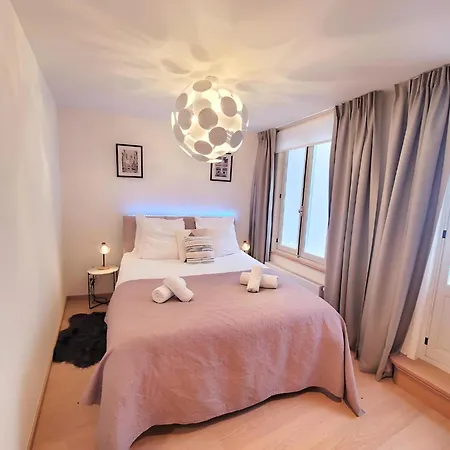 Apartment Grand Sablon Stylish Center