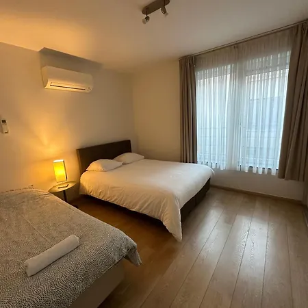 Apartment 2 Bedroom In Center With Balcony