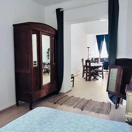 Cosy Pres Du Centre Apartment *