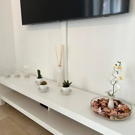 Apartment Lumineux Dans Un Quartier Anime *