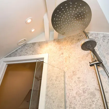 Family Duplex Getaway - Perfectly Positioned For Adventures Brussels