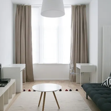 Stassart Halldis Apartment