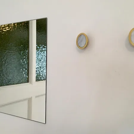 Calm, & Birdsong Homestay Brussels