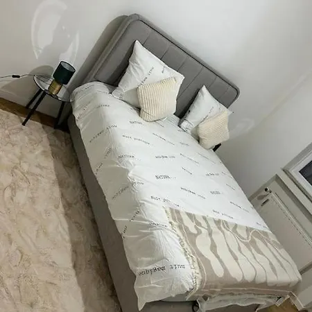 Centre - Ixelles - Avenue Louise - Chic Apartment Brussels