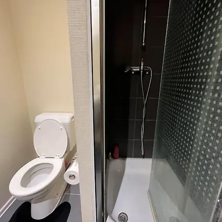 Apartment Centre *