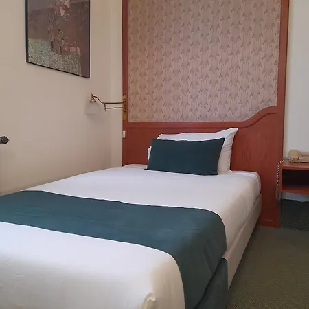 Hotel Le Dome 3*