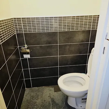 Luxurious 3 Apartment