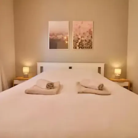 Heart Of Grand Place - Stunning 2br Duplex Apartment *