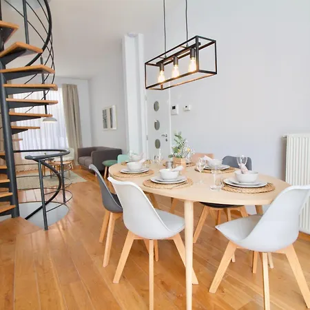 Apartment Heart Of Grand Place - Stunning 3br Triplex *
