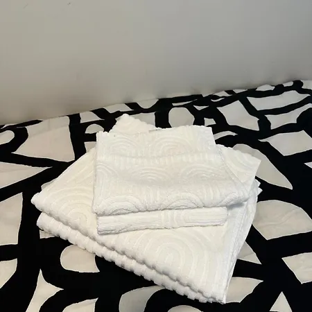 Alexanor Cosy Private In A Shared * Brussels