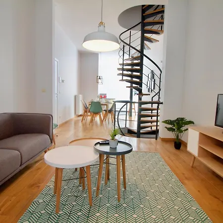 Heart Of Grand Place - Stunning 3br Triplex * Brussels
