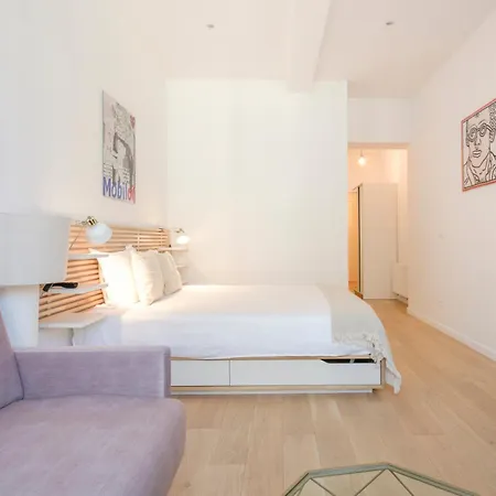The Good Flats Apartment