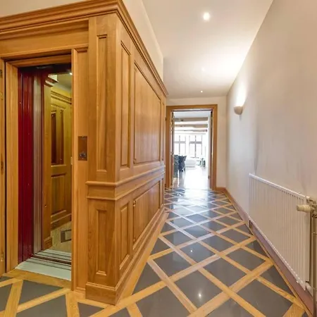 Apartment Unique Flat On The Grand Place Brussels