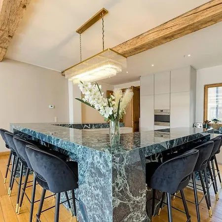 Unique Flat On The Grand Place *