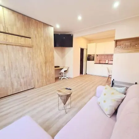 Apartment Magnolia Pink New And Fully Equipped Brussels