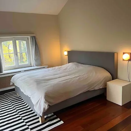 Holiday home Charmante Maison Dans Un Coin De Verdure A Boitsfort Brussels