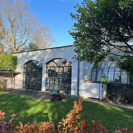 Charmante Maison Dans Un Coin De Verdure A Boitsfort Holiday home Brussels