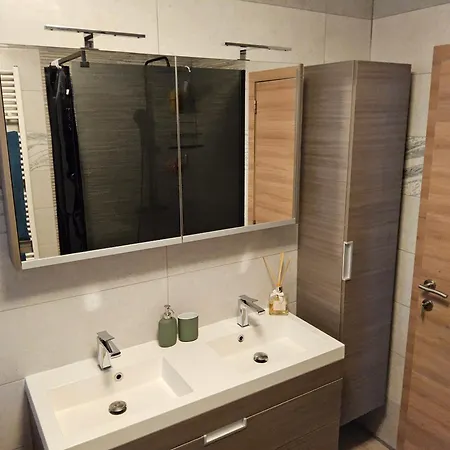 Homestay Deluxe Au 2eme Etage, Double Au 4eme Etage Not A