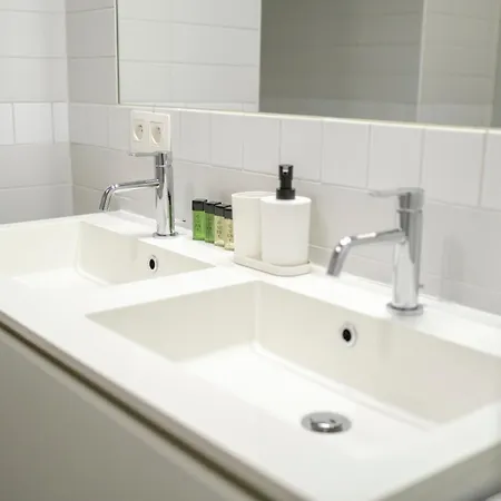 Apartment Beautiful 1 Bedroom Close To Parc De Brussels