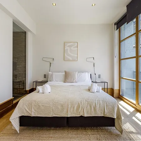 Apartment Couronne