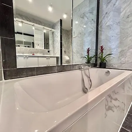 Apartment Luxurious Panoramic Penthouse In The Heart Of Bxl