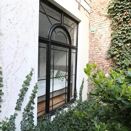 Jourdan House *