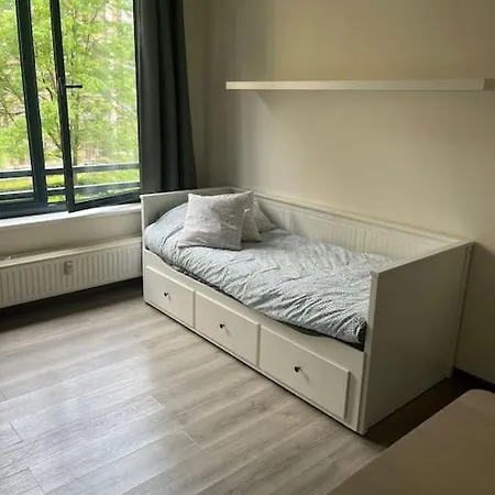 Centre Apartment *